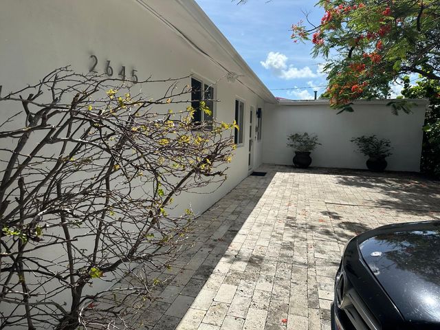 2645 Scott Street, Hollywood, FL 33020
