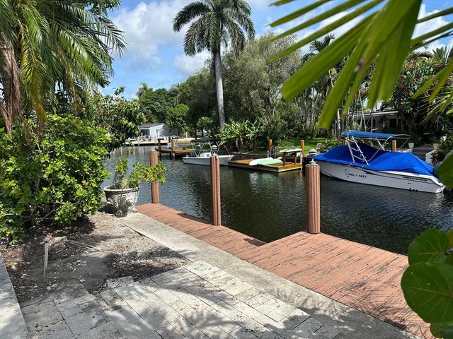 2645 Scott Street, Hollywood, FL 33020