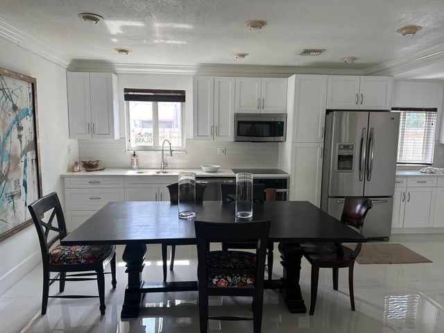 2645 Scott Street, Hollywood, FL 33020