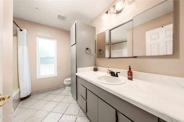 40701 Rancho Vista Boulevard 142, Palmdale, CA 93551