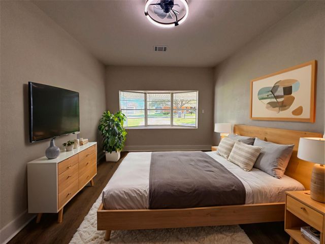 413 La Bradford Drive, Bay City, TX 77414