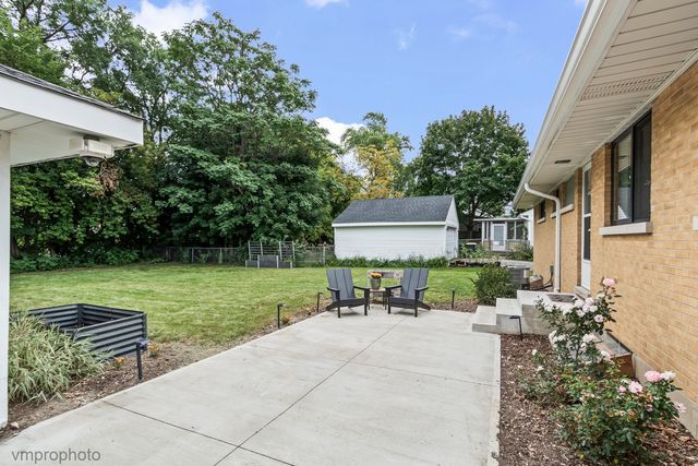 335 S Slusser Street, Grayslake, IL 60030
