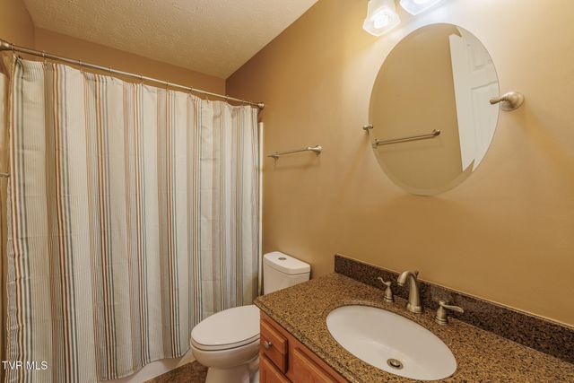 137 Meadow Springs Lane, Mount Carmel, TN 37645