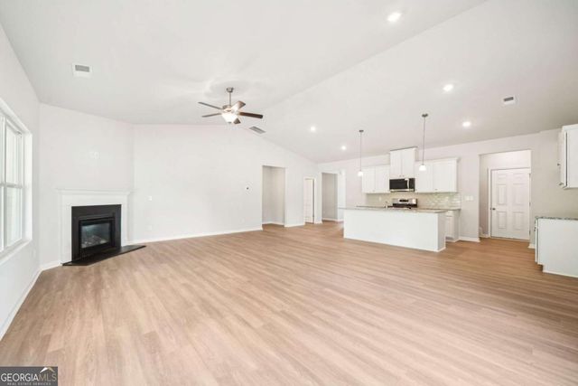 1471 Stephens View Drive, Loganville, GA 30052