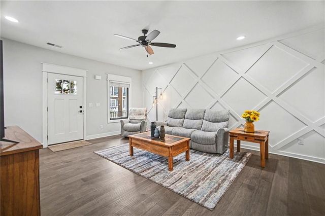 23507 E 11th Terrace S, Independence, MO 64056