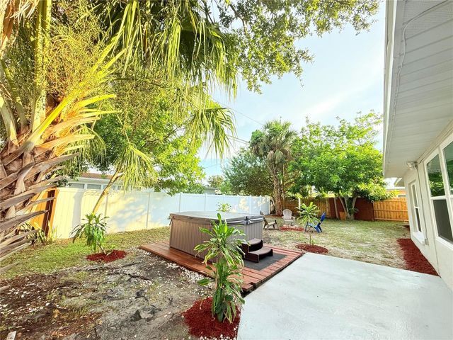 2121 GREENBRIAR BOULEVARD, Clearwater, FL 33763