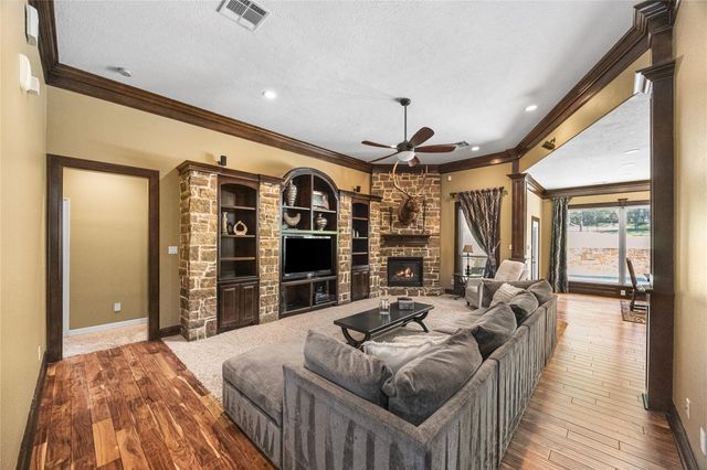 11777 Willowridge Circle, Conroe, TX 77304