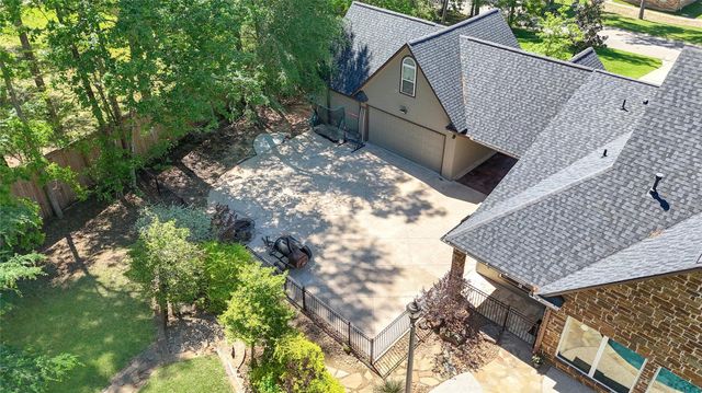 11777 Willowridge Circle, Conroe, TX 77304