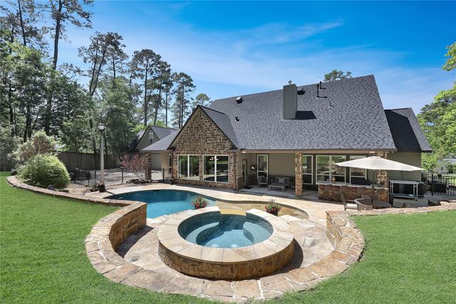 11777 Willowridge Circle, Conroe, TX 77304