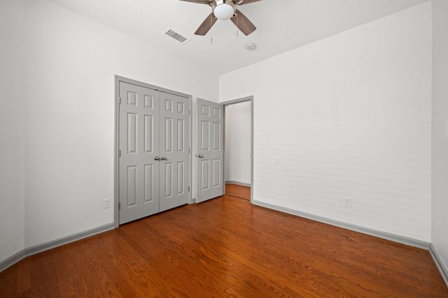 103 S Piper Trace, Spring, TX 77381