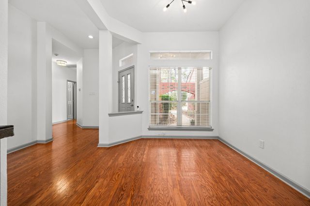 103 S Piper Trace, Spring, TX 77381