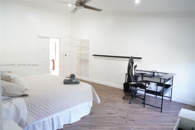 18901 SW 50th ST, Southwest Ranches, FL 33332