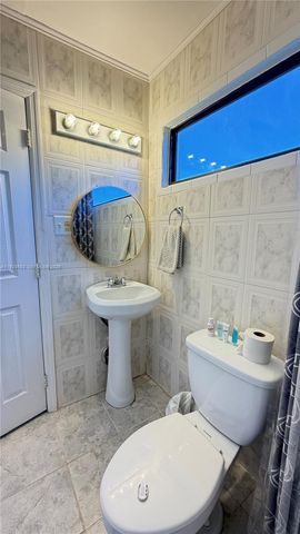 18901 SW 50th ST, Southwest Ranches, FL 33332