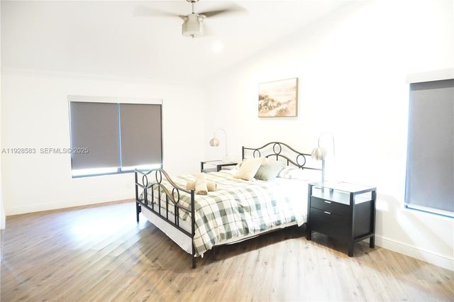 18901 SW 50th ST, Southwest Ranches, FL 33332