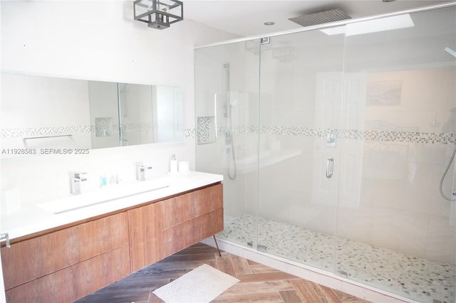 18901 SW 50th ST, Southwest Ranches, FL 33332