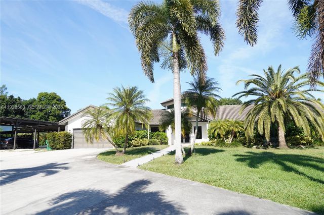 18901 SW 50th ST, Southwest Ranches, FL 33332