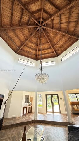 18901 SW 50th ST, Southwest Ranches, FL 33332