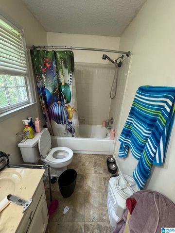 302 OAK LEAF CIRCLE, Hoover, AL 35244