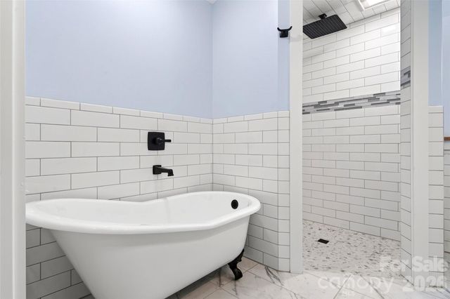 78 Tupper Road, Black Mountain, NC 28711