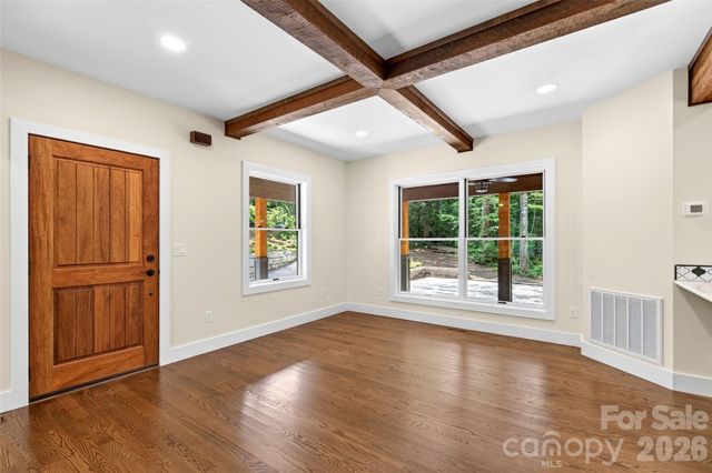 78 Tupper Road, Black Mountain, NC 28711