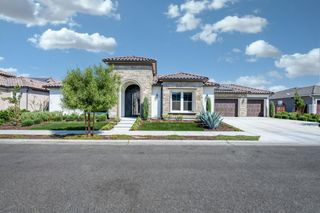 2687 Trenton Avenue, Clovis, CA 93619