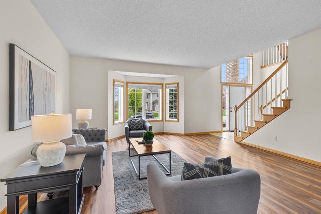 9724 Geisler Road, Eden Prairie, MN 55347