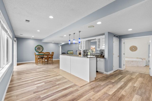 9724 Geisler Road, Eden Prairie, MN 55347