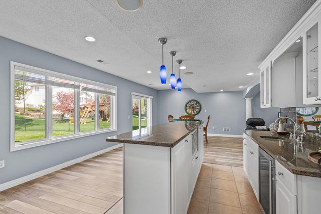 9724 Geisler Road, Eden Prairie, MN 55347