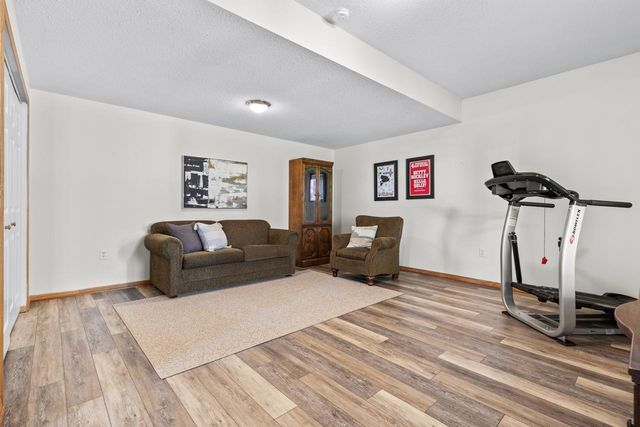 9724 Geisler Road, Eden Prairie, MN 55347