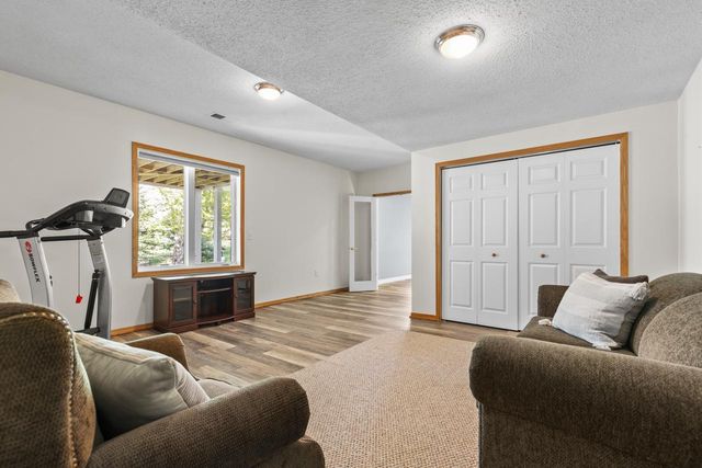 9724 Geisler Road, Eden Prairie, MN 55347