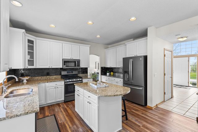 9724 Geisler Road, Eden Prairie, MN 55347