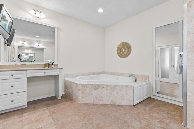 9724 Geisler Road, Eden Prairie, MN 55347