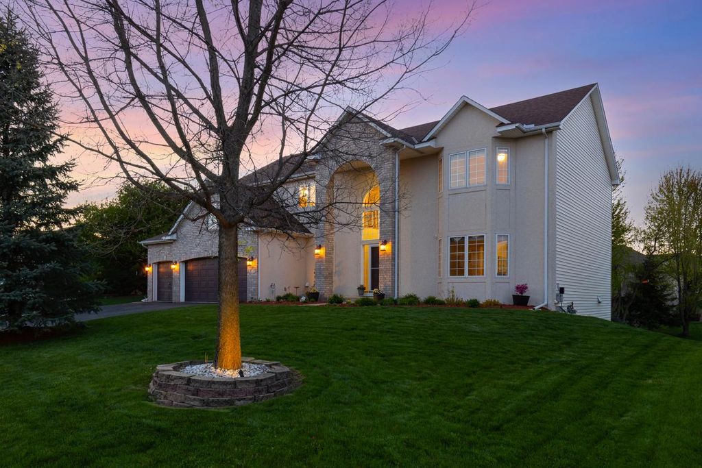 9724 Geisler Road, Eden Prairie, MN 55347