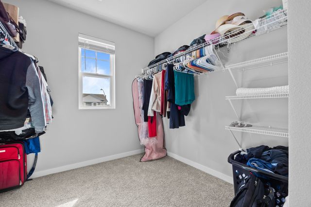 1275 NW Williamsburg Lane, Waukee, IA 50263