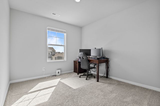 1275 NW Williamsburg Lane, Waukee, IA 50263