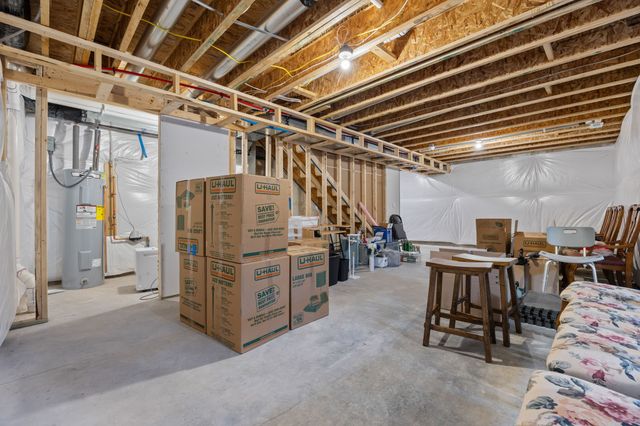 1275 NW Williamsburg Lane, Waukee, IA 50263