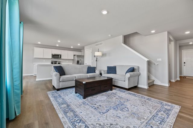 1275 NW Williamsburg Lane, Waukee, IA 50263