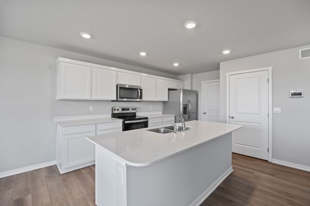 1275 NW Williamsburg Lane, Waukee, IA 50263