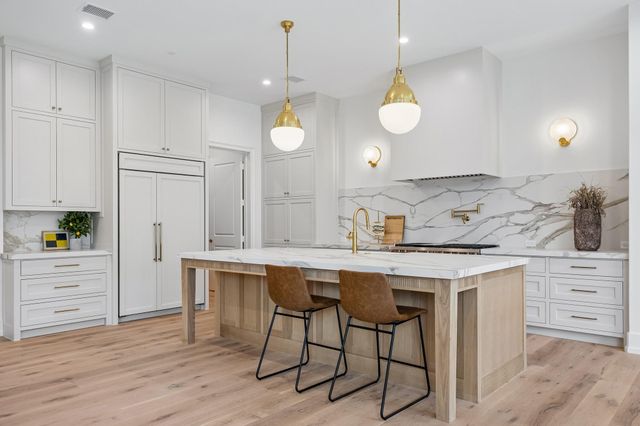 4026 Colquitt Street, Houston, TX 77027