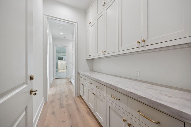 4026 Colquitt Street, Houston, TX 77027