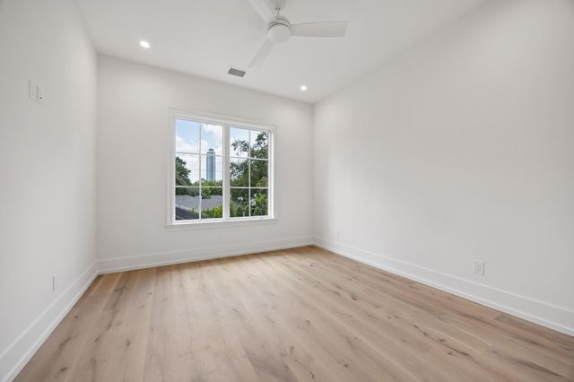 4026 Colquitt Street, Houston, TX 77027