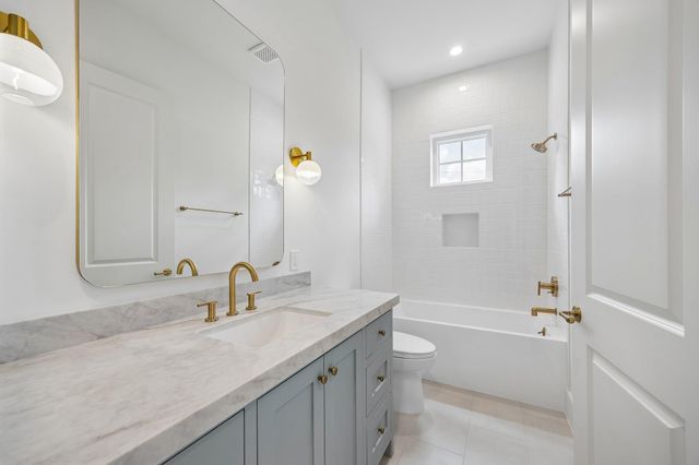 4026 Colquitt Street, Houston, TX 77027