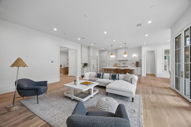4026 Colquitt Street, Houston, TX 77027