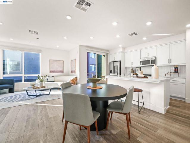 3265 Internet Cmn 1000, Fremont, CA 94538