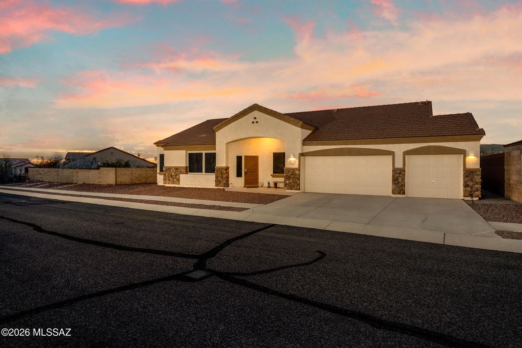 10151 E Corte Madera Fina, Tucson, AZ 85730