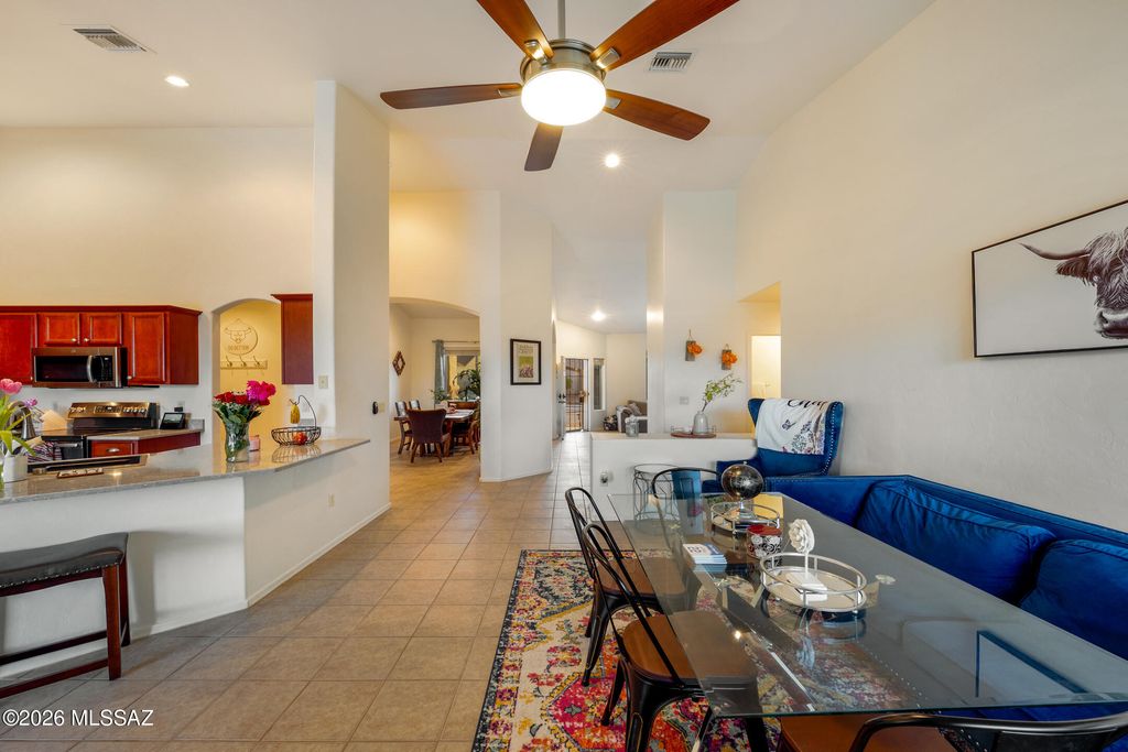 Image 12 of property listing at 10151 E Corte Madera Fina, Tucson, AZ 85730