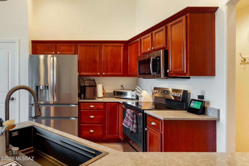 Image 15 of property listing at 10151 E Corte Madera Fina, Tucson, AZ 85730