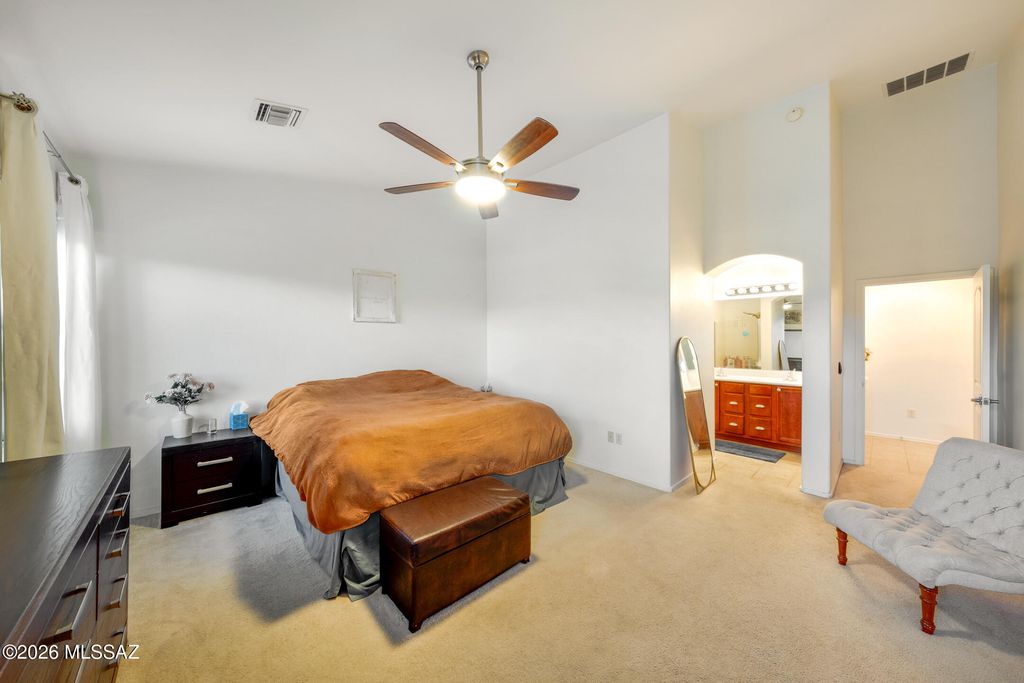 Image 21 of property listing at 10151 E Corte Madera Fina, Tucson, AZ 85730