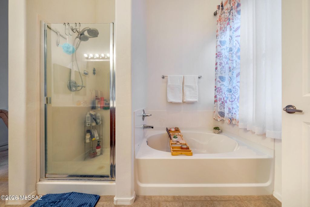 Image 24 of property listing at 10151 E Corte Madera Fina, Tucson, AZ 85730