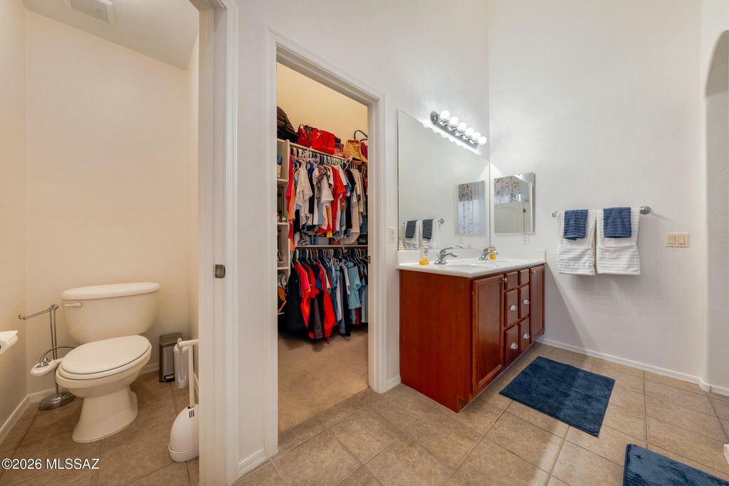 Image 25 of property listing at 10151 E Corte Madera Fina, Tucson, AZ 85730